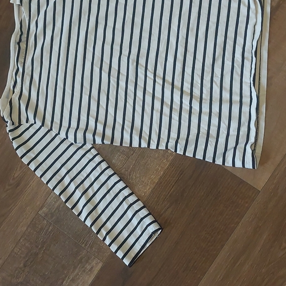 Merona top - Picture 3 of 6